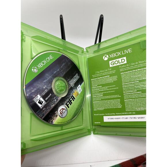 Microsoft Xbox One FIFA 16 Soccer Video Game EA Sports 2015 Tested Legends Team - Picture 4 of 7